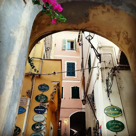 Vialunga In The Old Town *